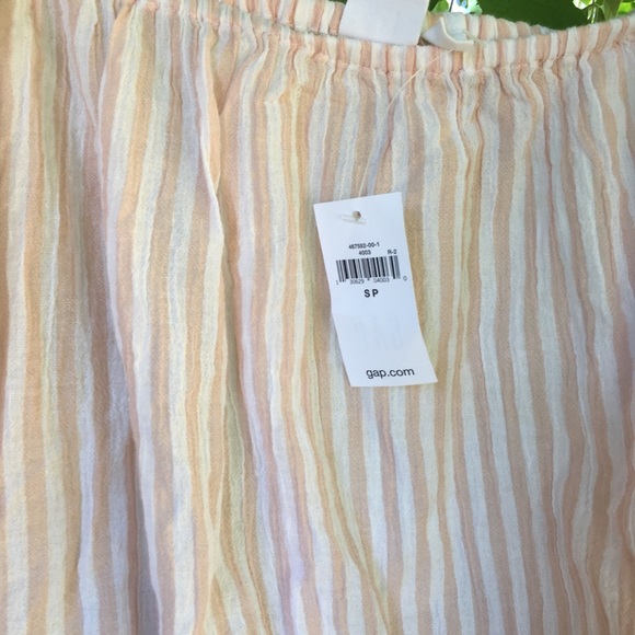 LAST CHANCE GAP off the shoulder summer blouse - Picture 4 of 4